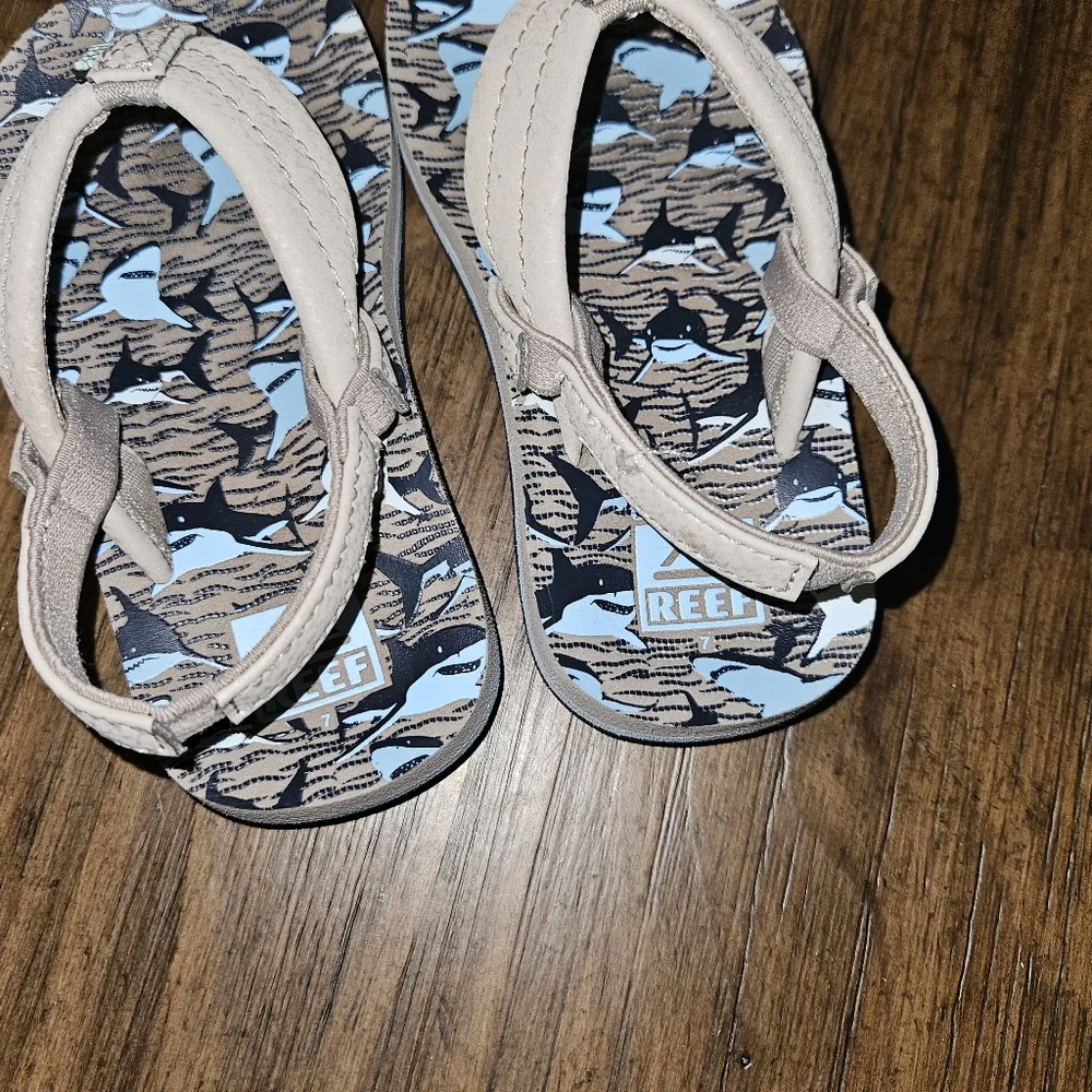 Reef Kids flip flops with back strap, Size 7